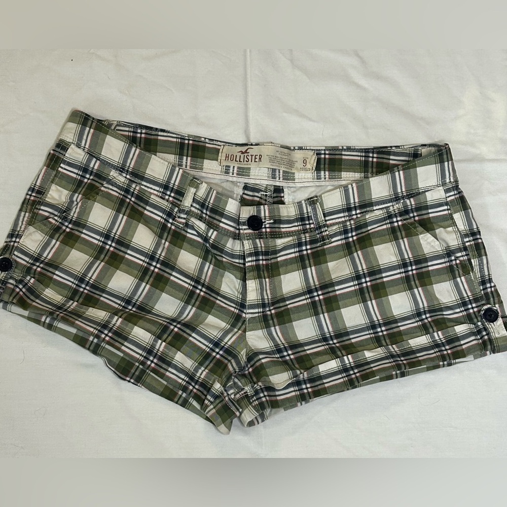 Vintage Y2K 2000s Hollister Olive & Cream Plaid Low Rise Short Shorts Sz 9.